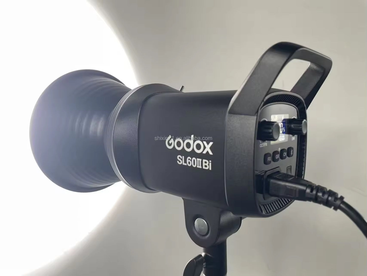 إضاءة Godox SL60IIBi الاحترافية